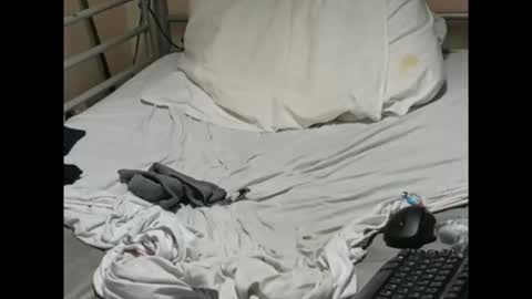 olivier_21 online show from 5, 1, 2026