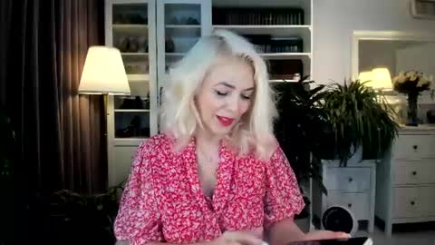 ollalla7 online show from 25, 7, 2026