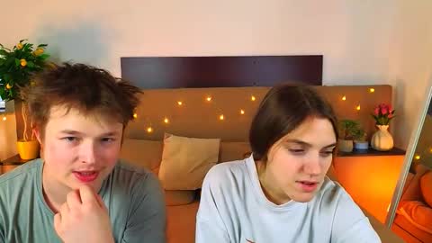 Snapshot of ollistiw chatting on 25, 3, 2026 Olli and Stiw online show from 25, 3, 2026