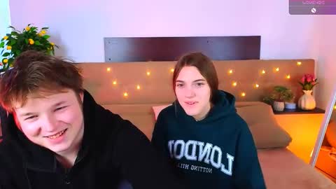 Snapshot of ollistiw chatting on 28, 3, 2026 Olli and Stiw online show from 28, 3, 2026