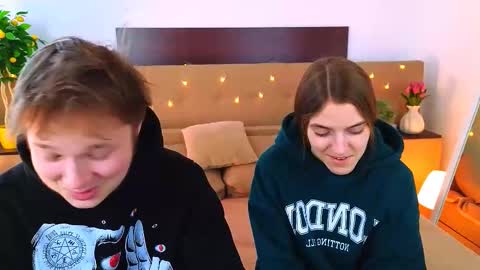 Snapshot of ollistiw chatting on 29, 3, 2026 Olli and Stiw online show from 29, 3, 2026