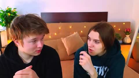 Snapshot of ollistiw chatting on 30, 3, 2026 Olli and Stiw online show from 30, 3, 2026