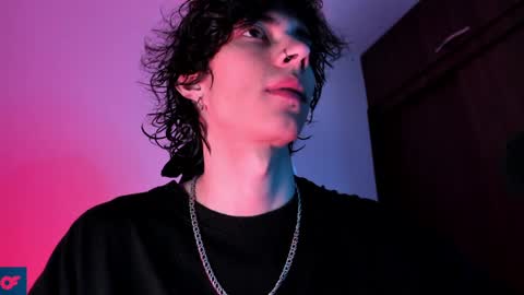     online show from 31, 1, 2025