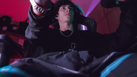     online show from 18, 9, 2025