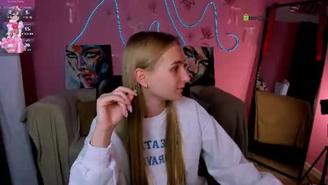 Ollivia online show from 15, 6, 2026