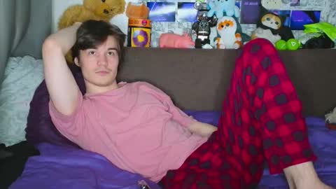 Snapshot of ololkd chatting on 28, 10, 2025 Tony online show from 28, 10, 2025