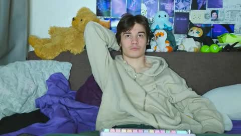 Snapshot of ololkd chatting on 4, 11, 2025 Tony online show from 4, 11, 2025