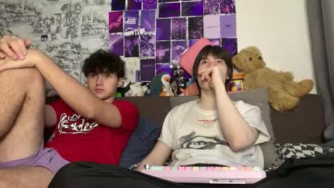 Snapshot of ololkd chatting on 21, 11, 2025 Tony online show from 21, 11, 2025