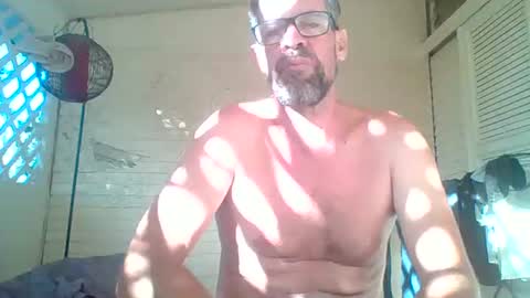 Snapshot of olover34 chatting on 25, 10, 2025 olover online show from 25, 10, 2025