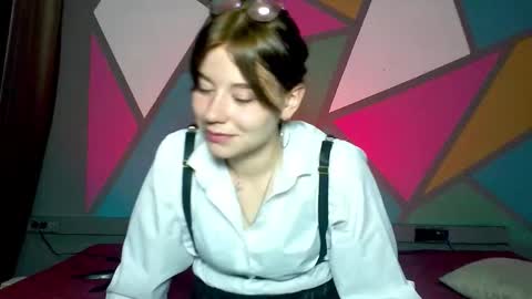 Snapshot of oltaroom chatting on 25, 9, 2025 Olta online show from 25, 9, 2025