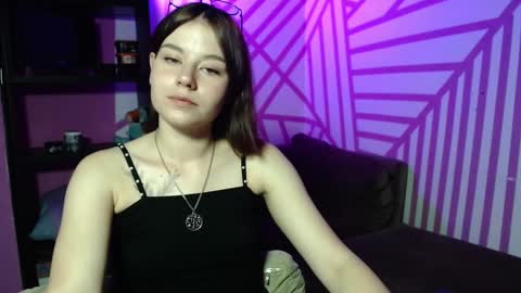 Snapshot of oltaroom chatting on 30, 9, 2025 Olta online show from 30, 9, 2025