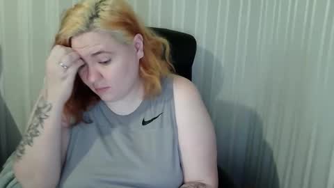 OlyaAndNetty online show from 22, 12, 2025