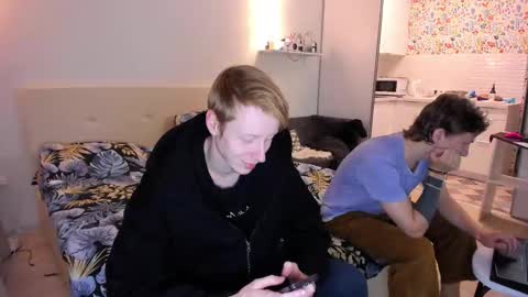 Snapshot of omg_pie chatting on 22, 10, 2025 Mars online show from 22, 10, 2025