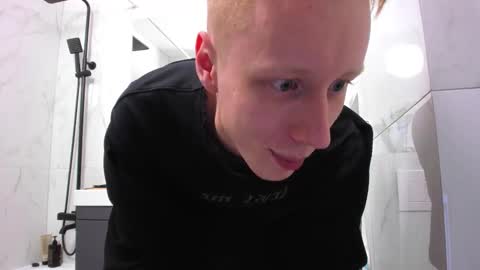 Snapshot of omg_pie chatting on 28, 10, 2025 Mars online show from 28, 10, 2025