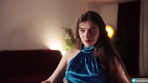 Snapshot of omiliver chatting on 16, 11, 2025 or online show from 16, 11, 2025