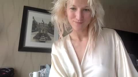 omilk online show from 30, 9, 2025