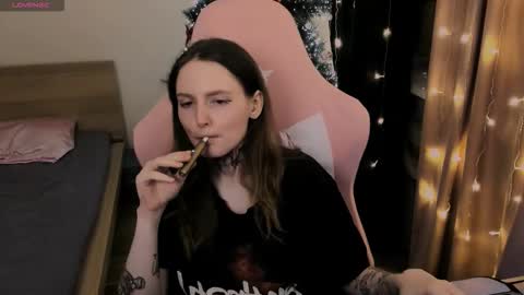 on_yxxx online show from 17, 12, 2025