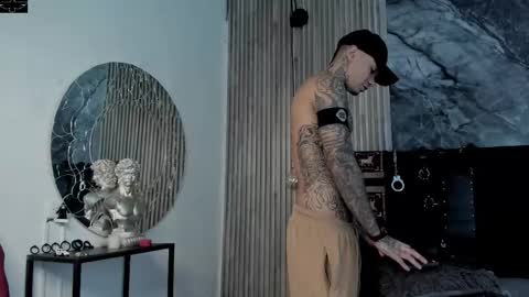 Snapshot of onceagain97_ chatting on 5, 10, 2025 ... online show from 5, 10, 2025