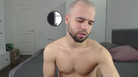 onebestlover online show from 19, 1, 2025