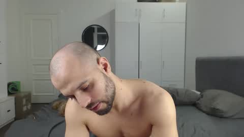 onebestlover online show from 21, 1, 2025