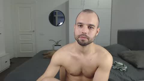 onebestlover online show from 2, 2, 2025
