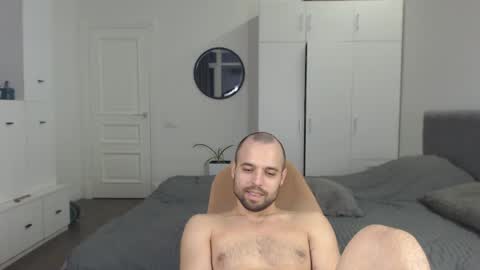onebestlover online show from 4, 2, 2025