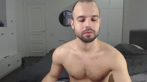 onebestlover online show from 5, 2, 2025
