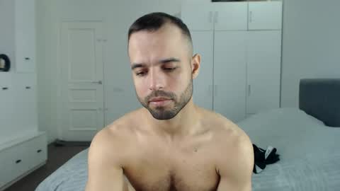 onebestlover online show from 27, 9, 2025