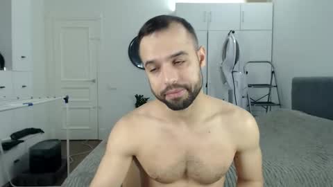 onebestlover online show from 11, 1, 2026