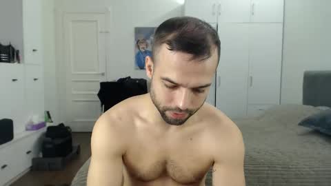 onebestlover online show from 7, 5, 2026