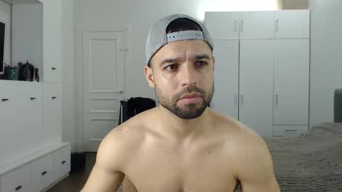 onebestlover online show from 11, 5, 2026
