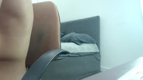 onebestlover online show from 22, 6, 2026