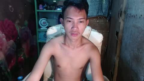 Snapshot of onebigloadxxx chatting on 2, 1, 2025 Wyn Will serve you and be your slave online show from 2, 1, 2025