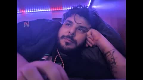 onecrew1 online show from 16, 10, 2025