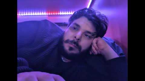 onecrew1 online show from 30, 10, 2025