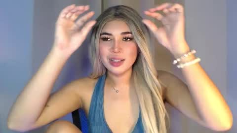 Snapshot of onegreattransdiva chatting on 27, 9, 2025 Goddess Rhiane online show from 27, 9, 2025