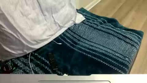 Snapshot of onehitwonder21 chatting on 2, 2, 2026 onehitwonder21 online show from 2, 2, 2026