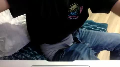 Snapshot of onehitwonder21 chatting on 4, 2, 2026 onehitwonder21 online show from 4, 2, 2026