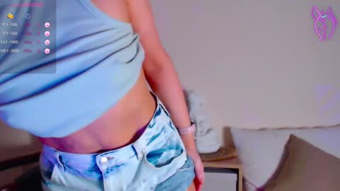 Snapshot of onehotbigass chatting on 25, 2, 2025 ONLINE online show from 25, 2, 2025