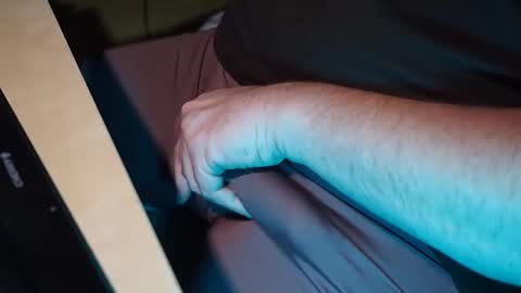 Snapshot of onemanmafia chatting on 25, 10, 2025 OneManMafia online show from 25, 10, 2025