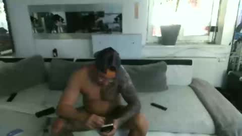 .....mICha..... online show from 8, 4, 2026