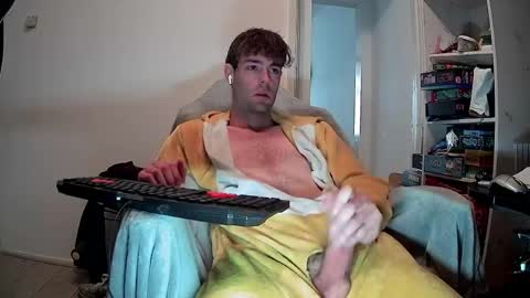 onesieboyx online show from 26, 3, 2026