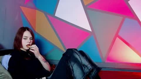 onessandra online show from 12, 3, 2026