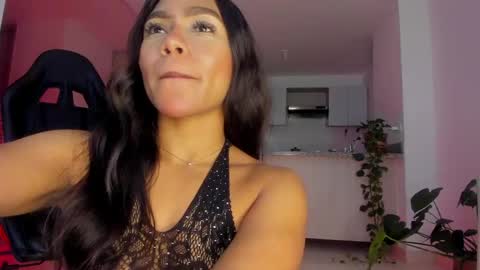 misssaray official online show from 19, 5, 2026