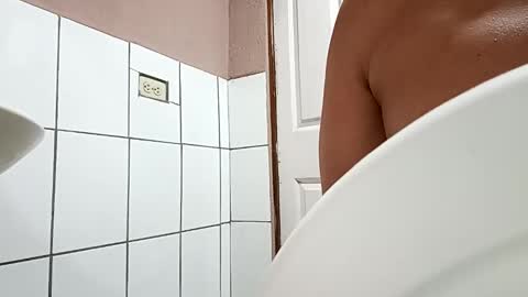 Snapshot of onlybueno chatting on 5, 1, 2025 onlybueno online show from 5, 1, 2025