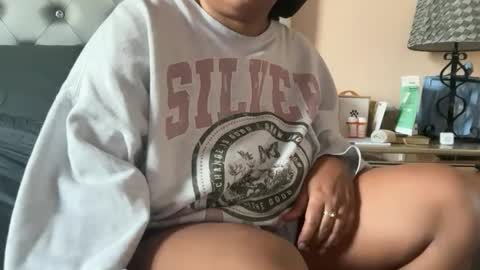 onlyinurdreams00 online show from 26, 11, 2025