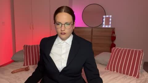 The cutest model on this site online show from 5, 7, 2026