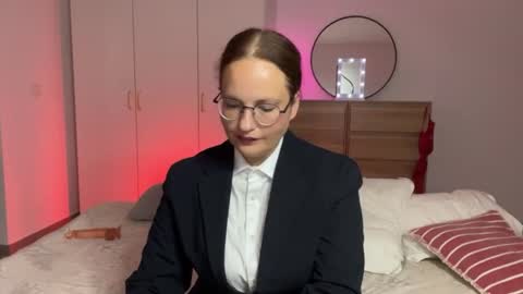 The cutest model on this site online show from 10, 7, 2026