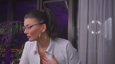 Nicolle online show from 16, 12, 2024