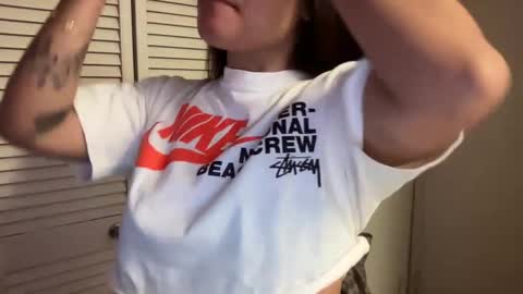 Miss Girly online show from 16, 9, 2025